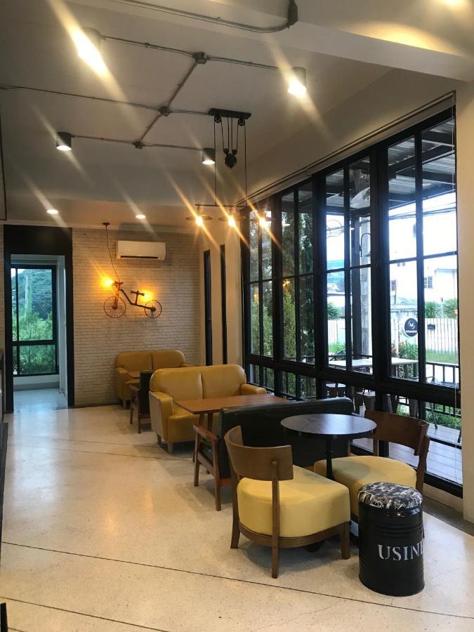 Mosstel Hotel Phitsanulok Ngoại thất bức ảnh